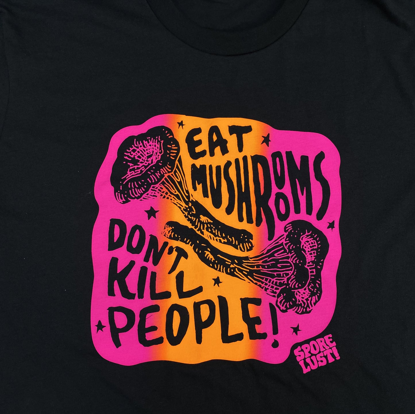 NEW Eat Mushrooms Don't Kill People Mushroom Black Crew Neck T-Shirt